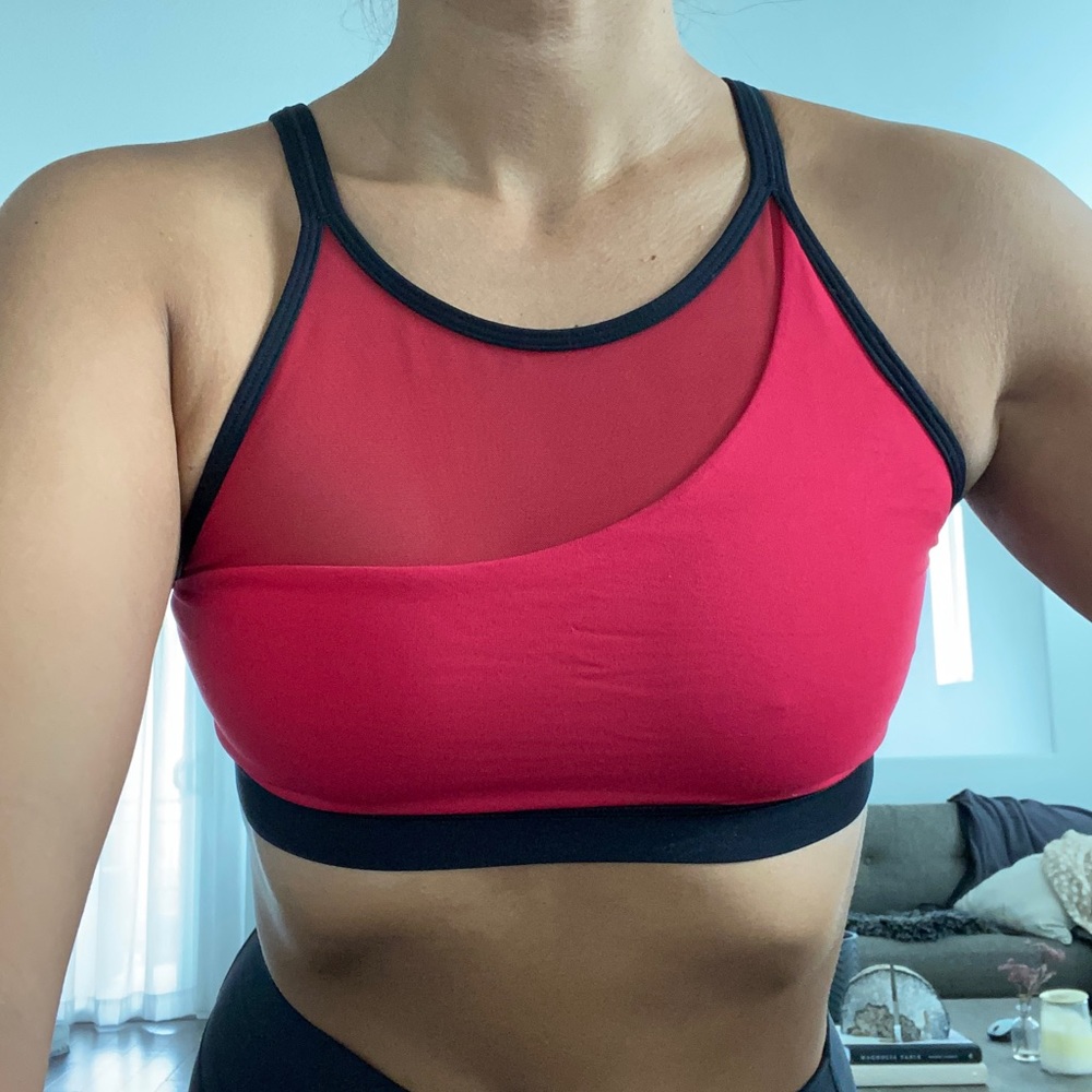 Lulu lemon sports bra